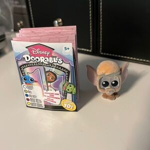 Disney doorables series 10 Tito